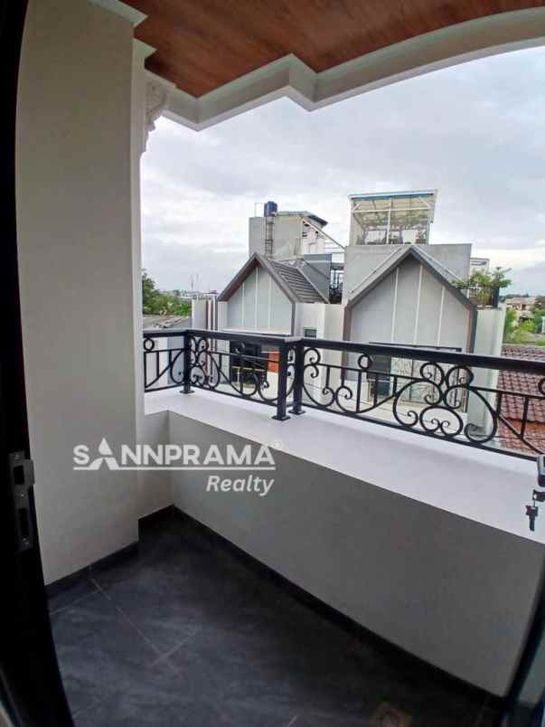 dijual rumah cipedak