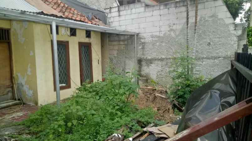 dijual rumah ciputat timur