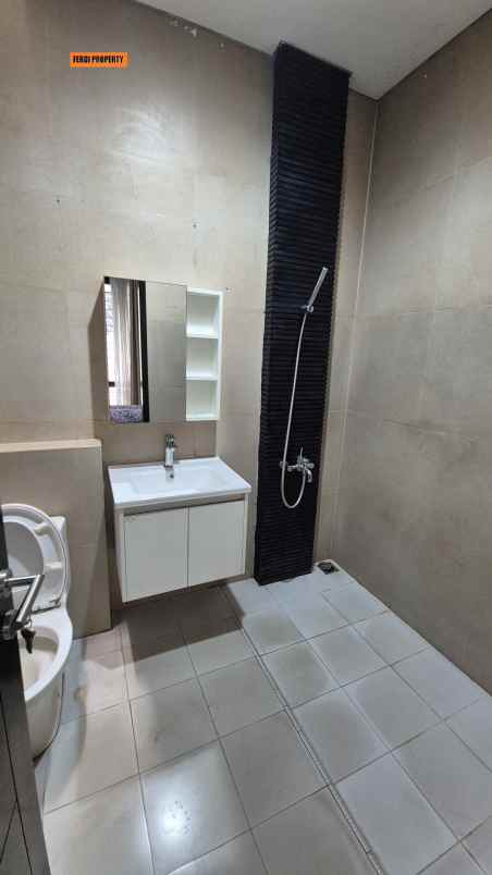 dijual rumah citra gran cibubur