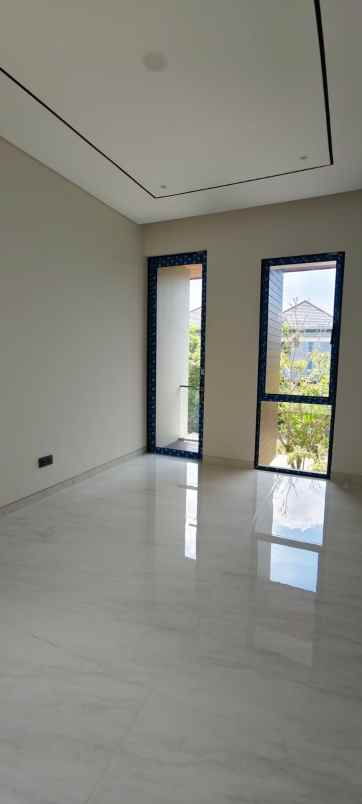 dijual rumah citraland woodland