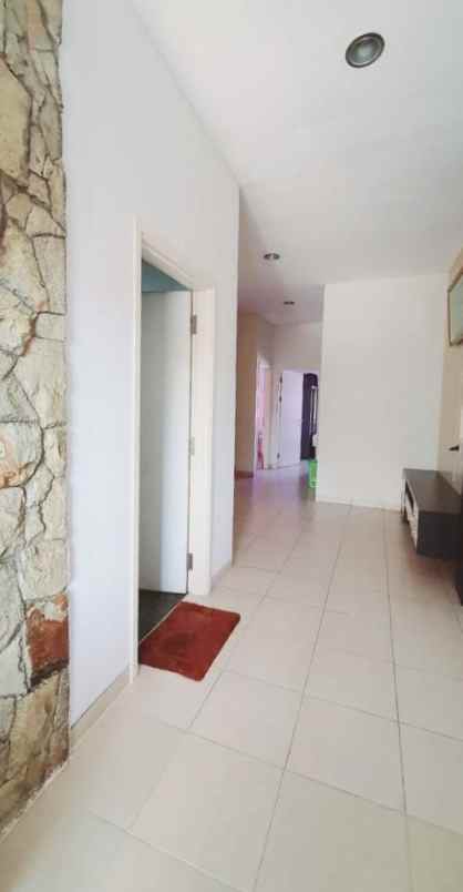 dijual rumah cluster alamanda jgc