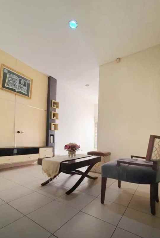 dijual rumah cluster alamanda jgc