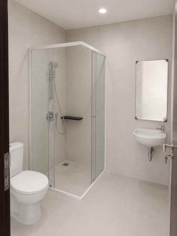 dijual rumah cluster dallas pik2 pantai
