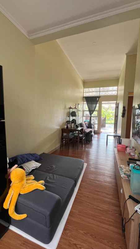 dijual rumah cluster kamayangan