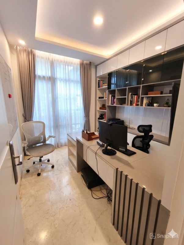 dijual rumah cluster lantana jgc