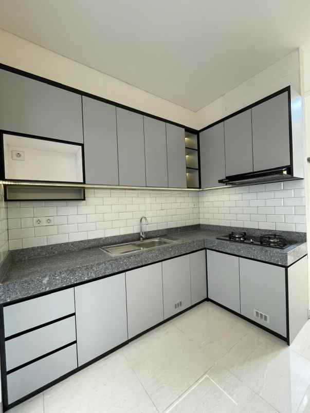 dijual rumah cluster maninjau asya jgc