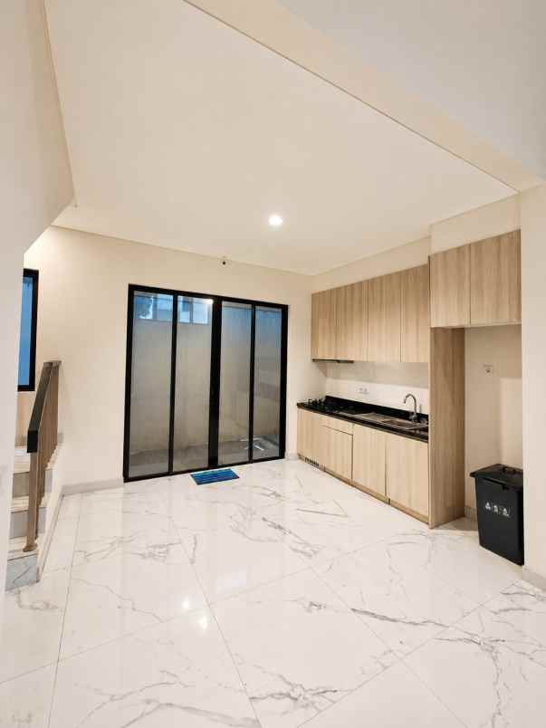 dijual rumah cluster matana asya jgc