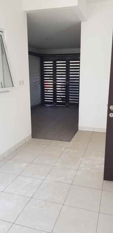 dijual rumah cluster palm spring jgc