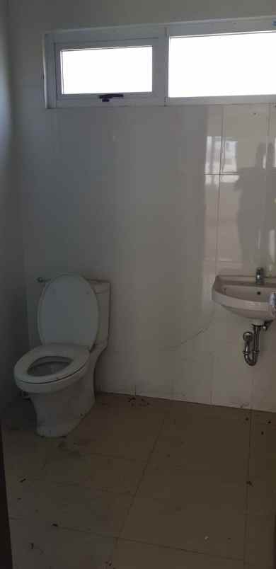 dijual rumah cluster palm spring jgc