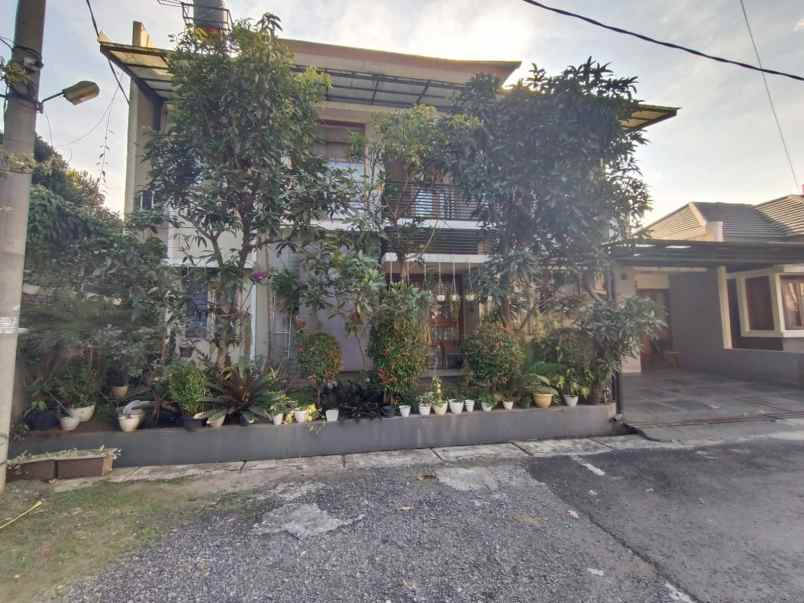 dijual rumah cluster puri suryalaya