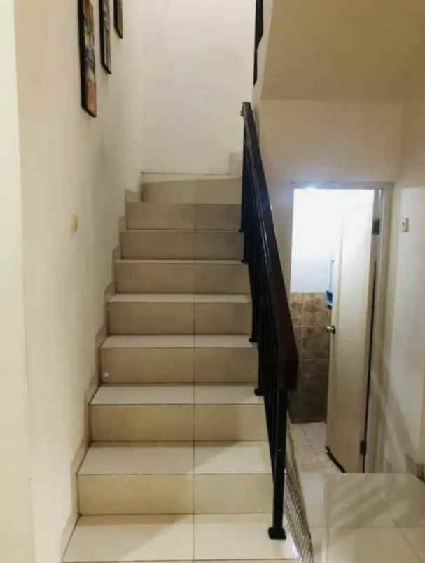 dijual rumah cluster teresta metland