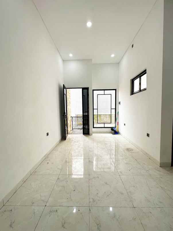 dijual rumah condet kramatjati