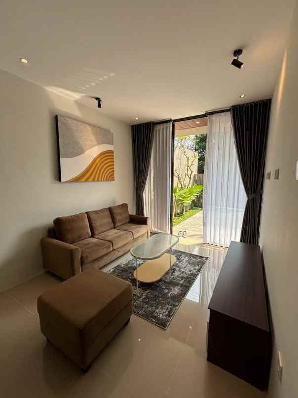 dijual rumah condongcatur