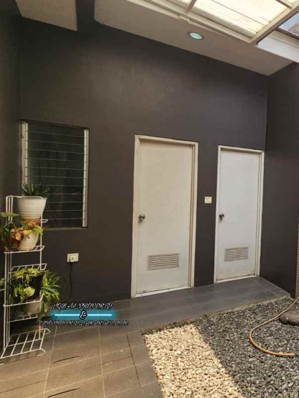 dijual rumah dalam cluster one gate siap huni