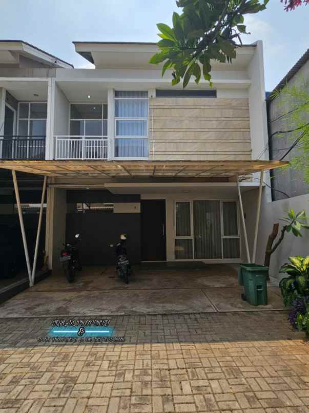 dijual rumah dalam cluster one gate siap huni