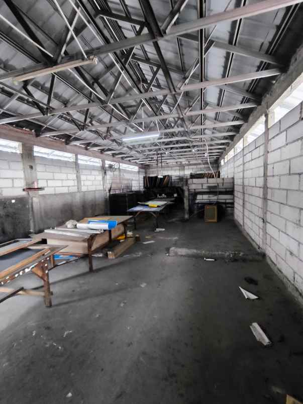 dijual rumah dan ruko di jatinegara jakarta timur