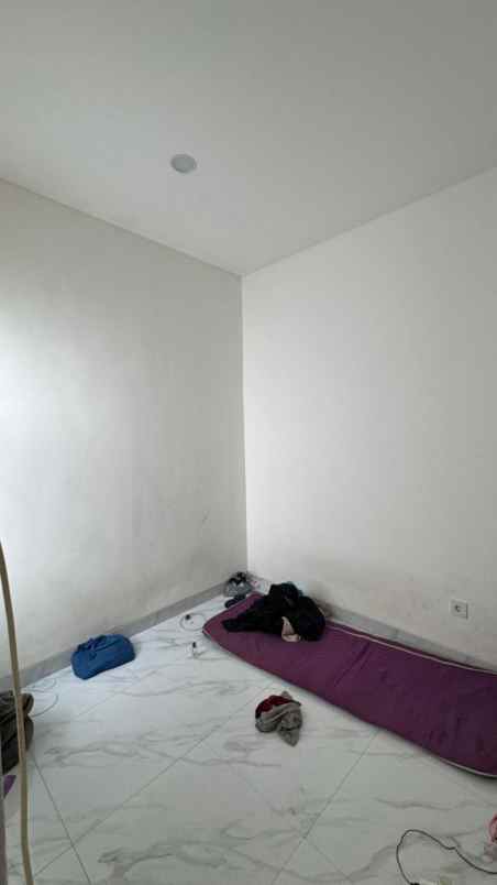 dijual rumah dharmahusada