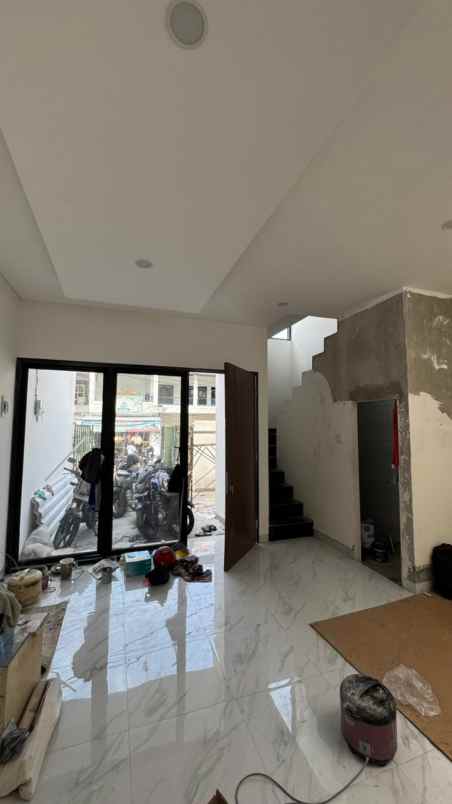 dijual rumah dharmahusada