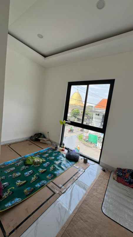 dijual rumah dharmahusada