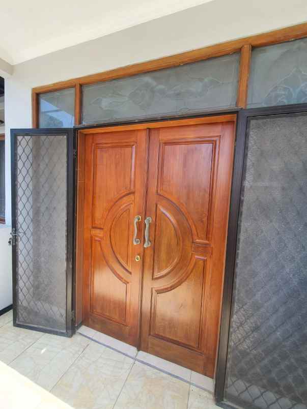 dijual rumah dharmahusada mas