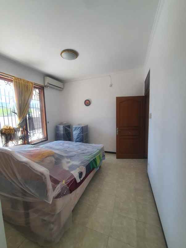 dijual rumah dharmahusada mas