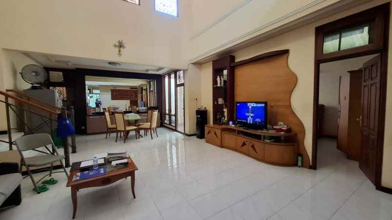 dijual rumah dharmahusada regency