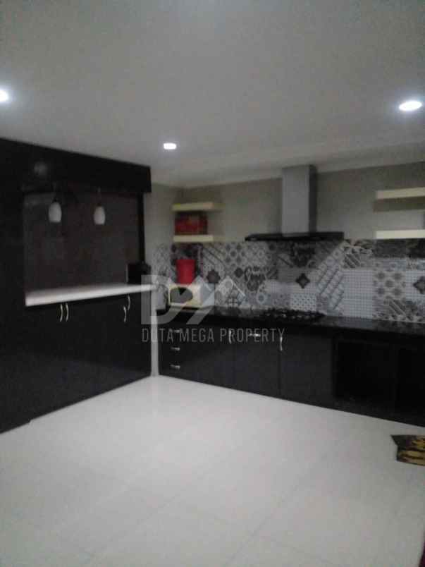 dijual rumah di bintaro