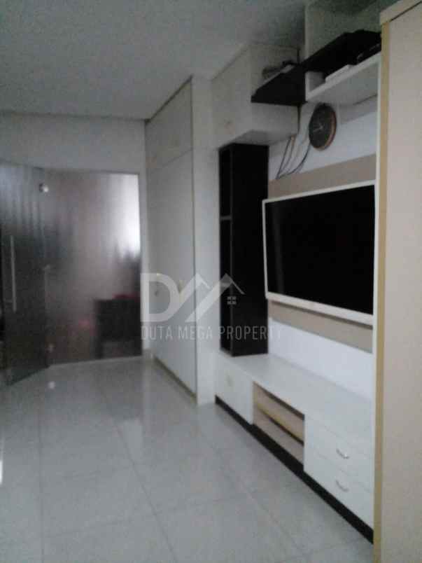 dijual rumah di bintaro