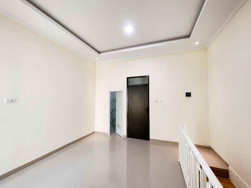 dijual rumah di duren sawit jakarta timur jakarta