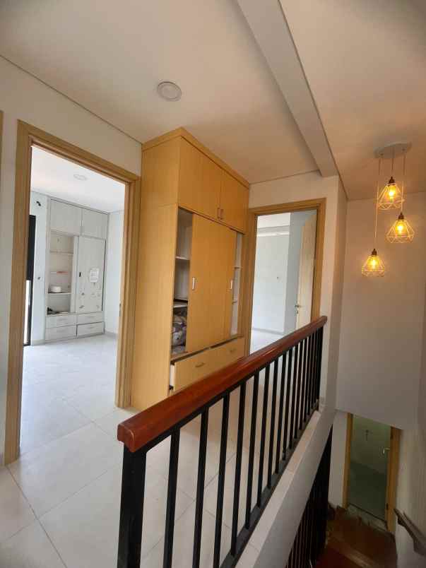 dijual rumah di gedongan colomadu karanganyar