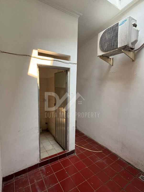 dijual rumah di graha raya bintaro