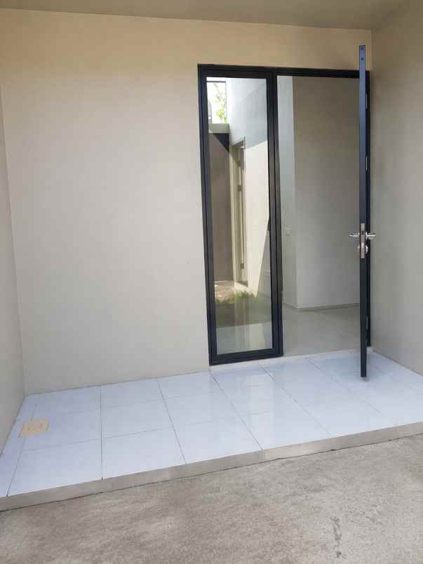 dijual rumah di grand sunrise cluster stellar