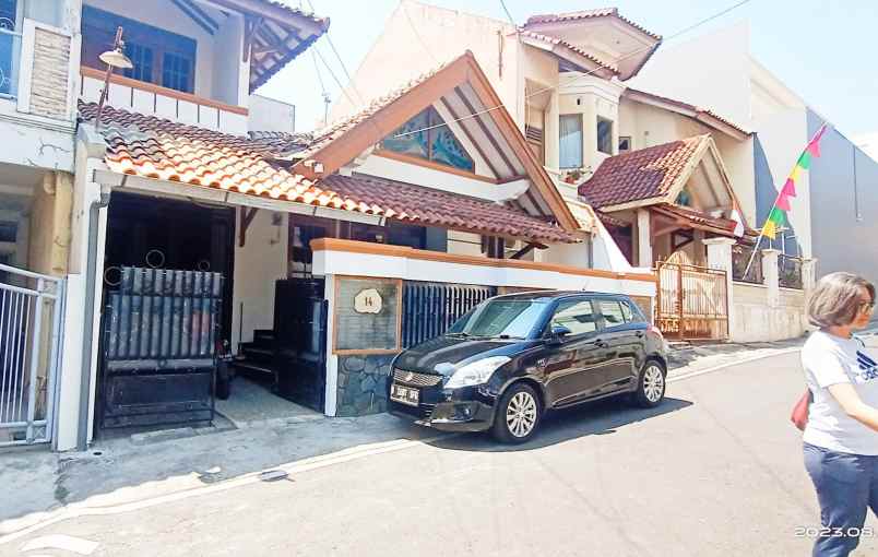dijual rumah di jl cinde barat semarang