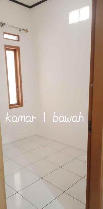 dijual rumah di jl pasirluhur gg lugay no 500 rt 05 11