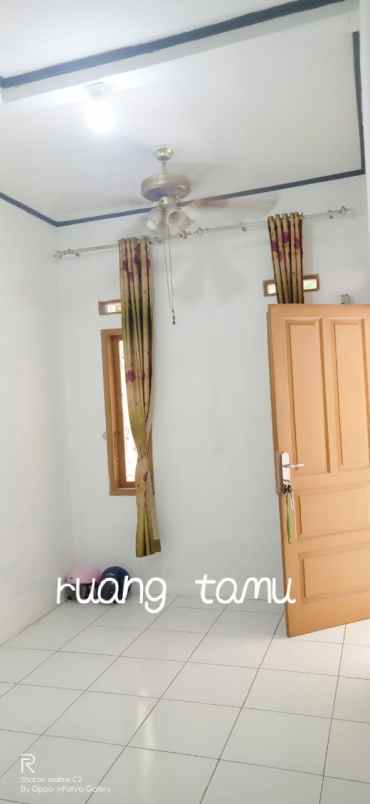 dijual rumah di jl pasirluhur gg lugay no 500 rt 05 11