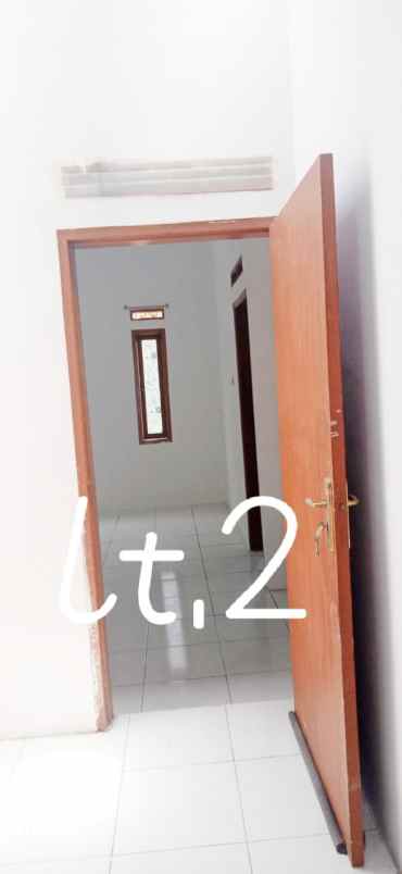 dijual rumah di jl pasirluhur gg lugay no 500 rt 05 11