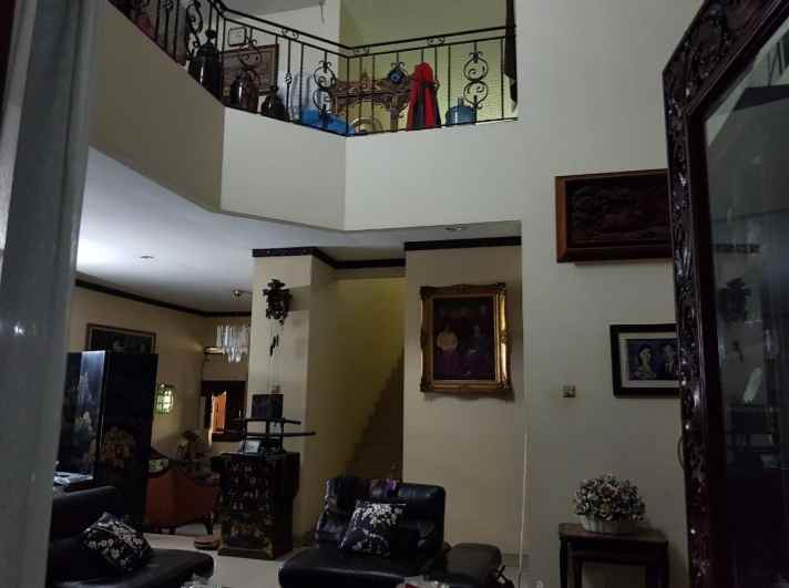 dijual rumah di kebayoran baru jakarta selatan