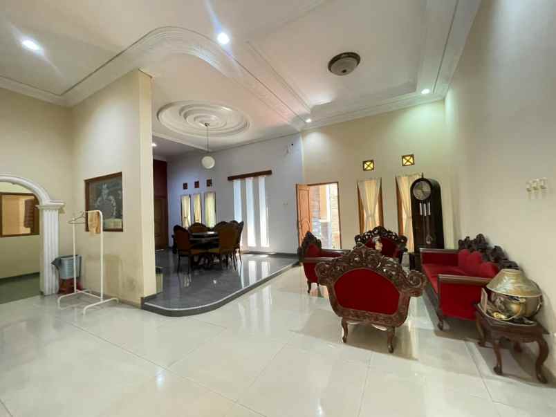 dijual rumah di pamularsih semarang