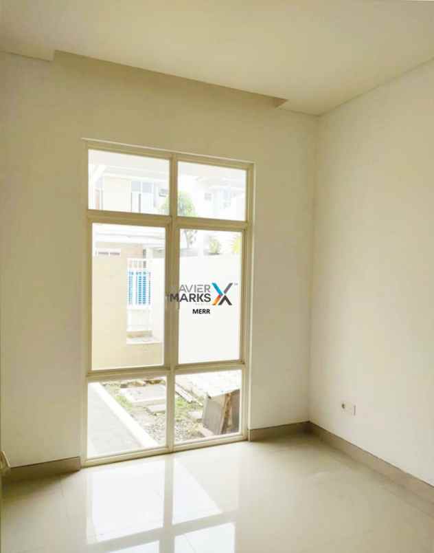 dijual rumah di perumahan griya galaxy baru terawat