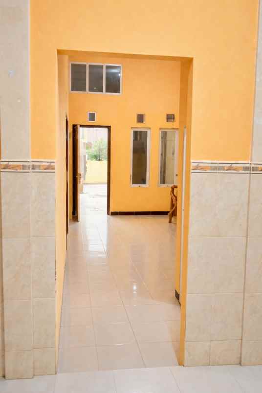dijual rumah di semampir juanda