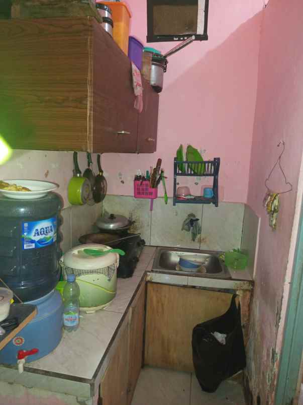 dijual rumah di sememi jaya 5 utara blok 3 no 8