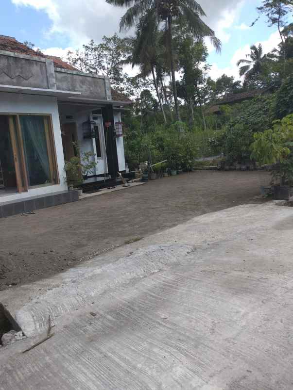 dijual rumah di sumberan candibinangun pakem sleman