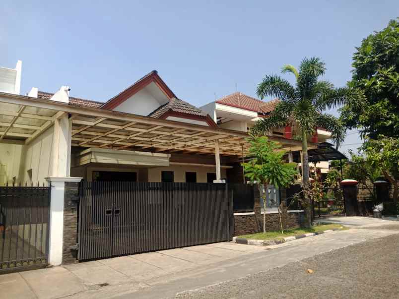dijual rumah di taman mutiata cibabat cimahi