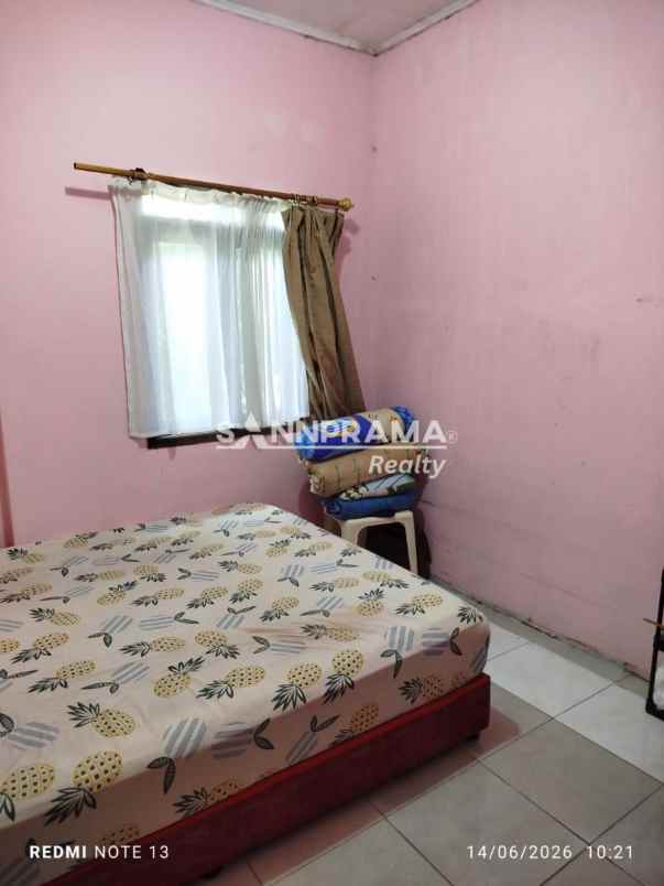 dijual rumah diapit 2 akses tol di pancoran mas depok
