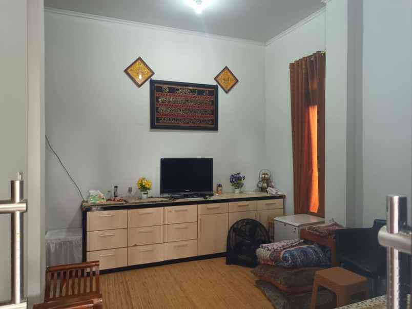 dijual rumah dijual rumah di jl prona 3