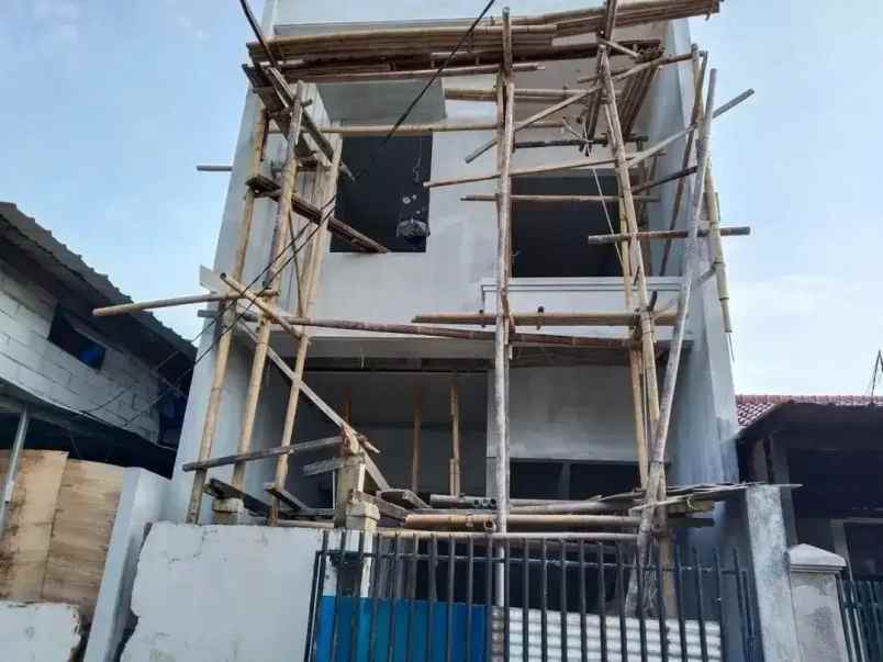 dijual rumah duren sawit