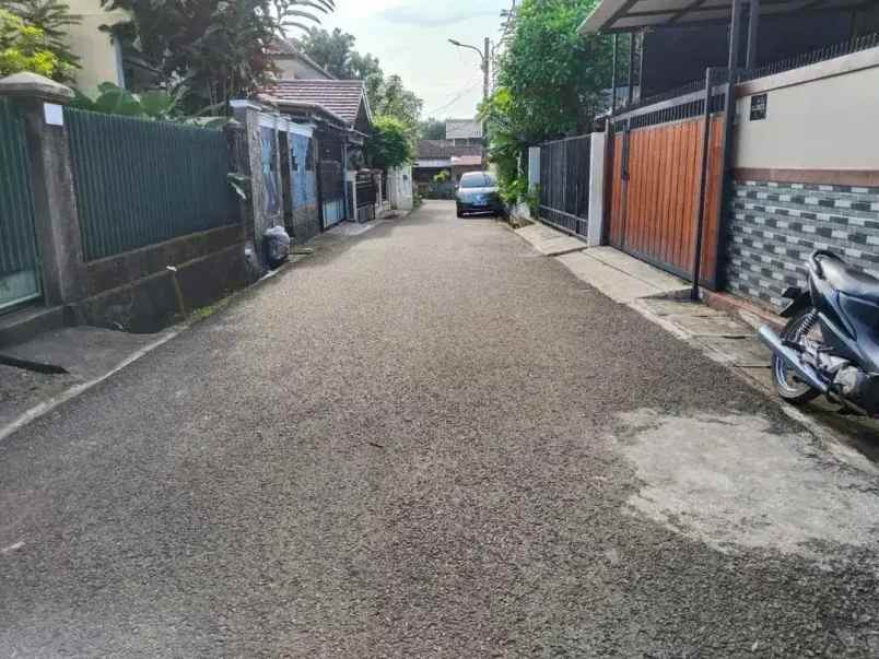 dijual rumah duren sawit