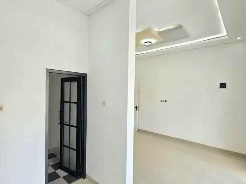 dijual rumah duren sawit