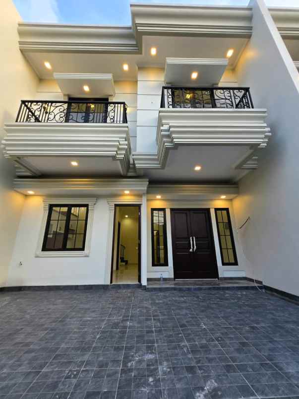 dijual rumah duren sawit jakarta