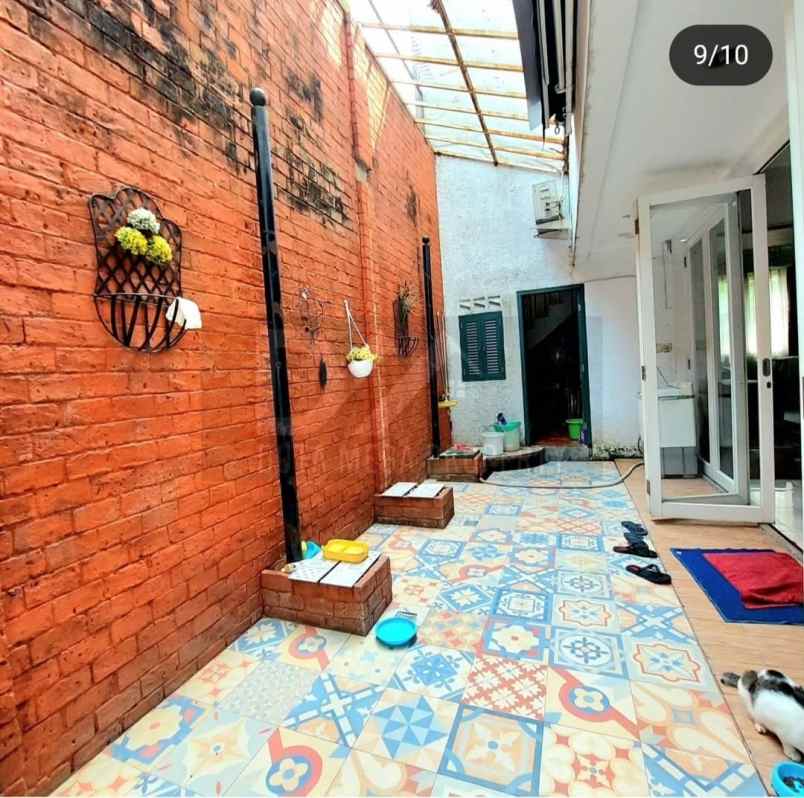 dijual rumah emerald residence bintaro